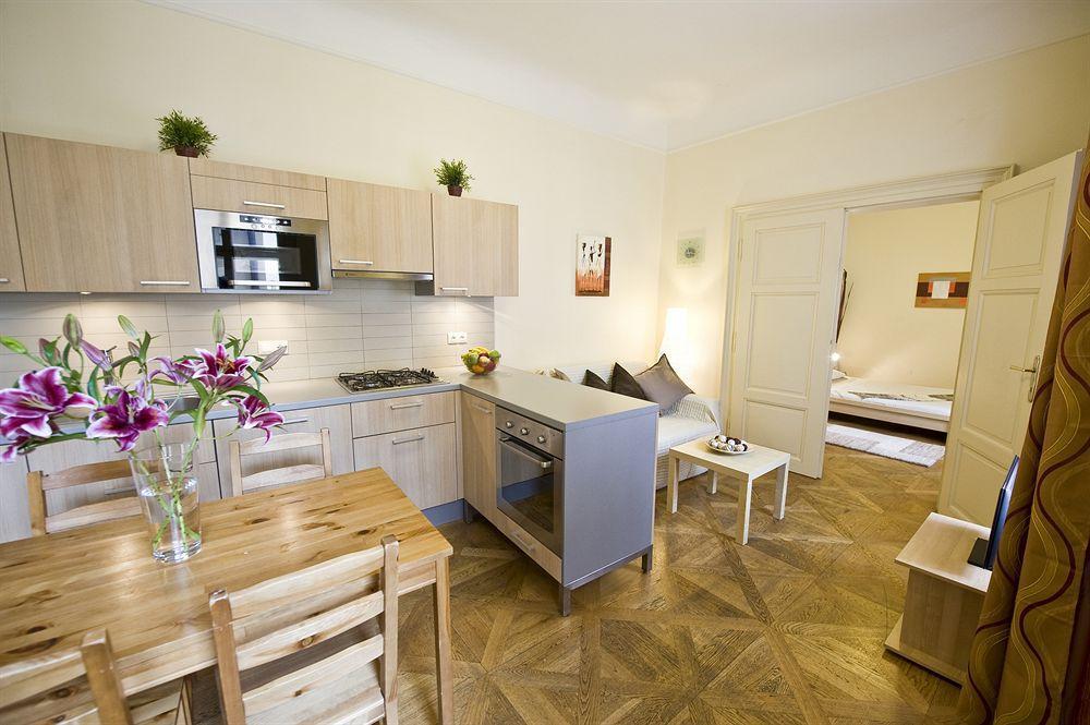 Bohemia Apartments Prague Centre Экстерьер фото