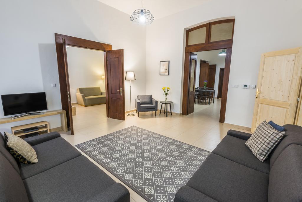 Bohemia Apartments Prague Centre Экстерьер фото