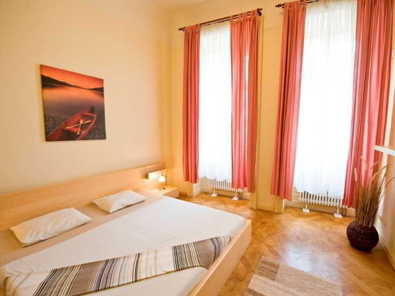 Bohemia Apartments Prague Centre Экстерьер фото