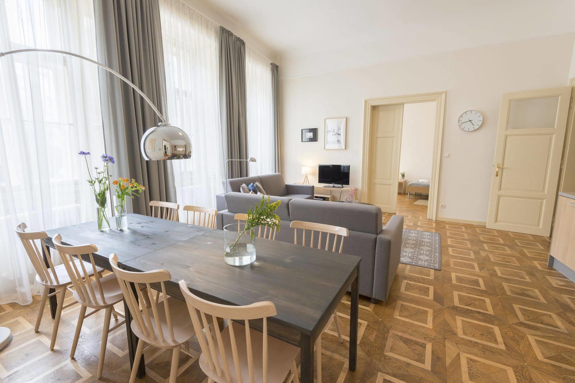 Bohemia Apartments Prague Centre Экстерьер фото