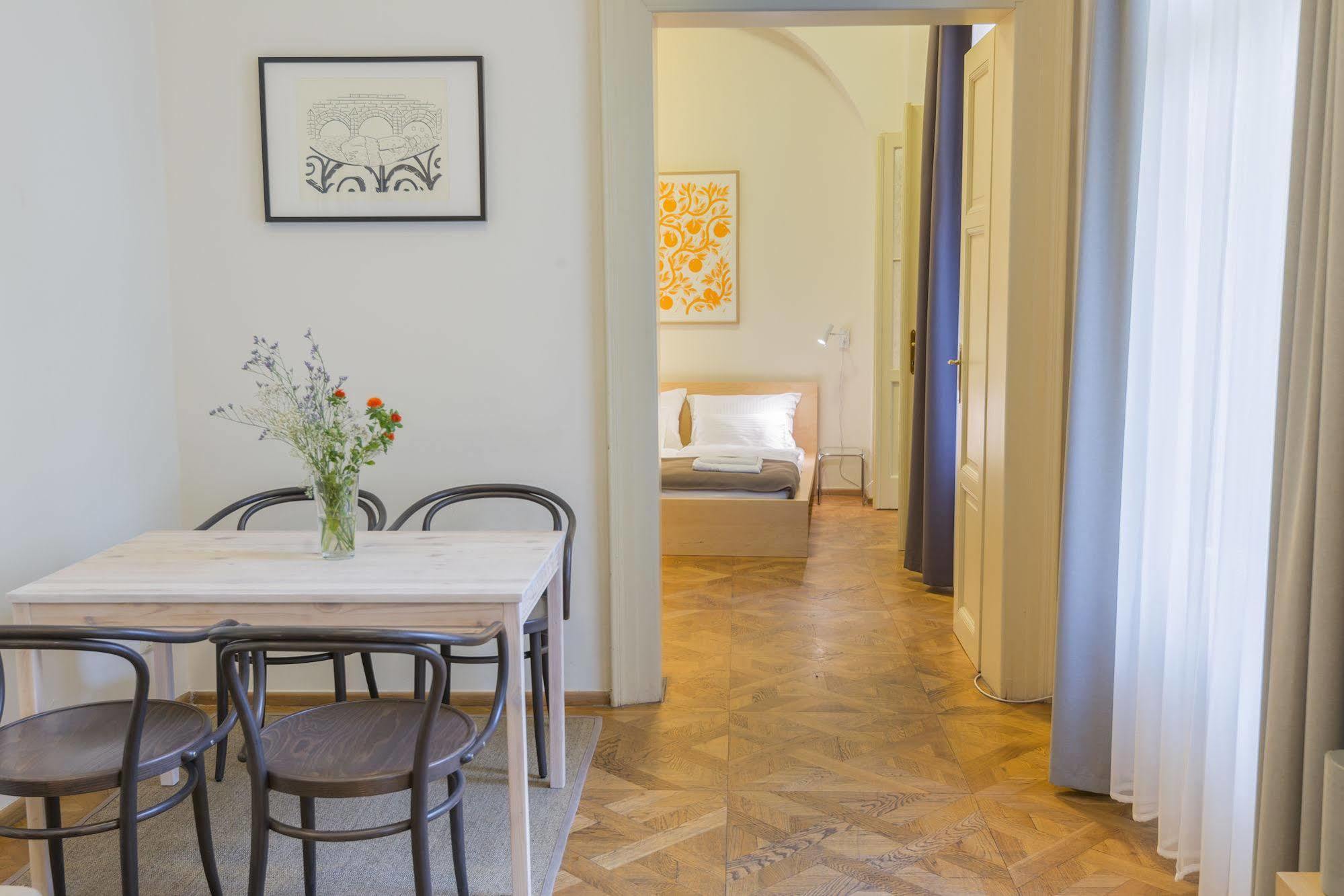 Bohemia Apartments Prague Centre Экстерьер фото