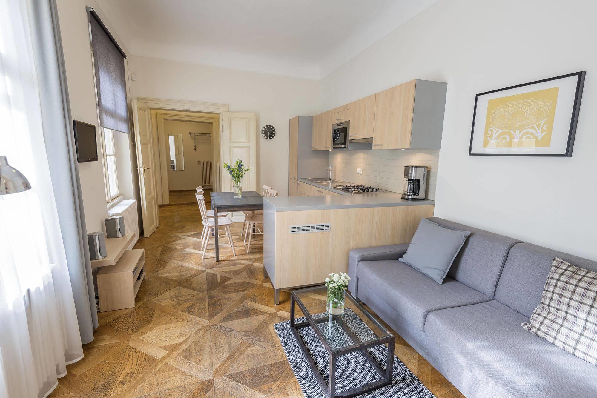 Bohemia Apartments Prague Centre Экстерьер фото